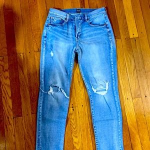 Gap 1969 Best Girlfriend jeans Size 28